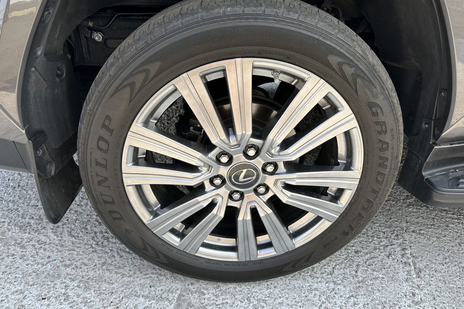 Продам Lexus LX 570 LX600 Premium 2023 года в Киеве