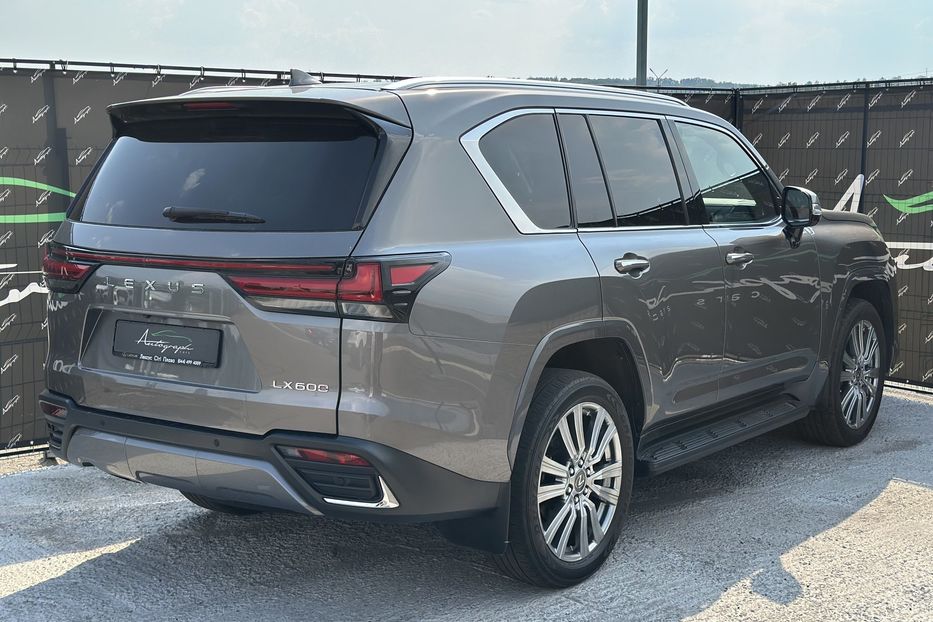 Продам Lexus LX 570 LX600 Premium 2023 года в Киеве