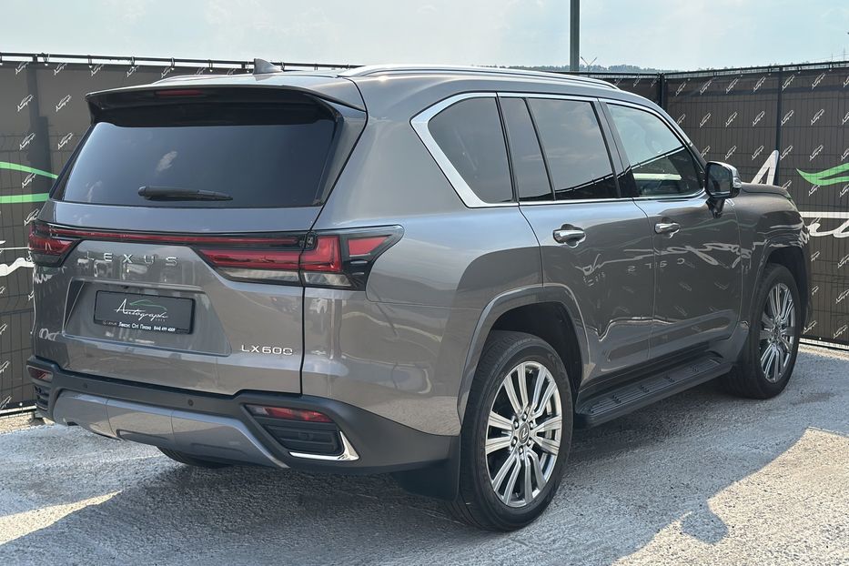 Продам Lexus LX 570 LX600 Premium 2023 года в Киеве