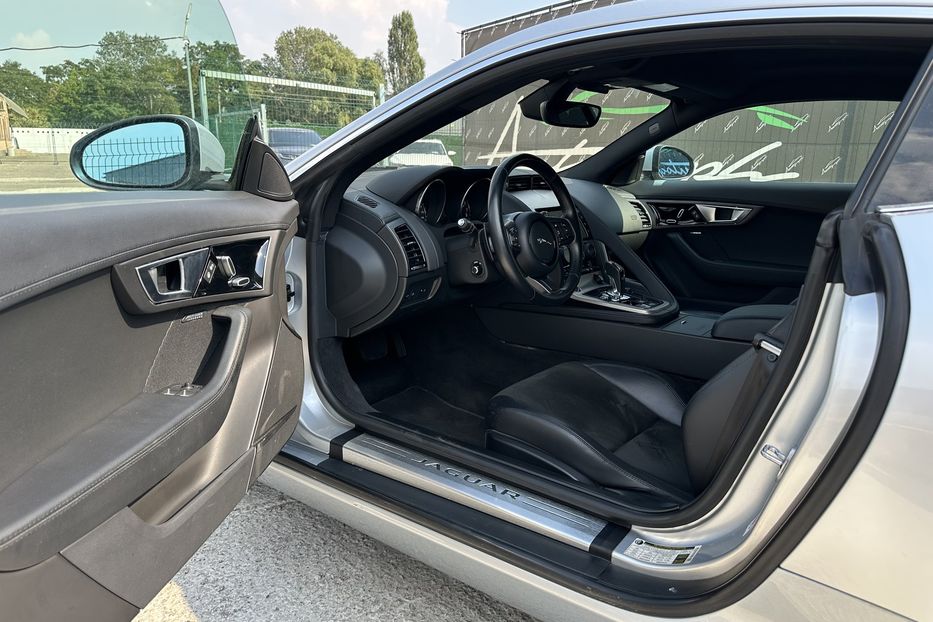 Продам Jaguar F-Type 3.0 Supercharged 2016 года в Киеве
