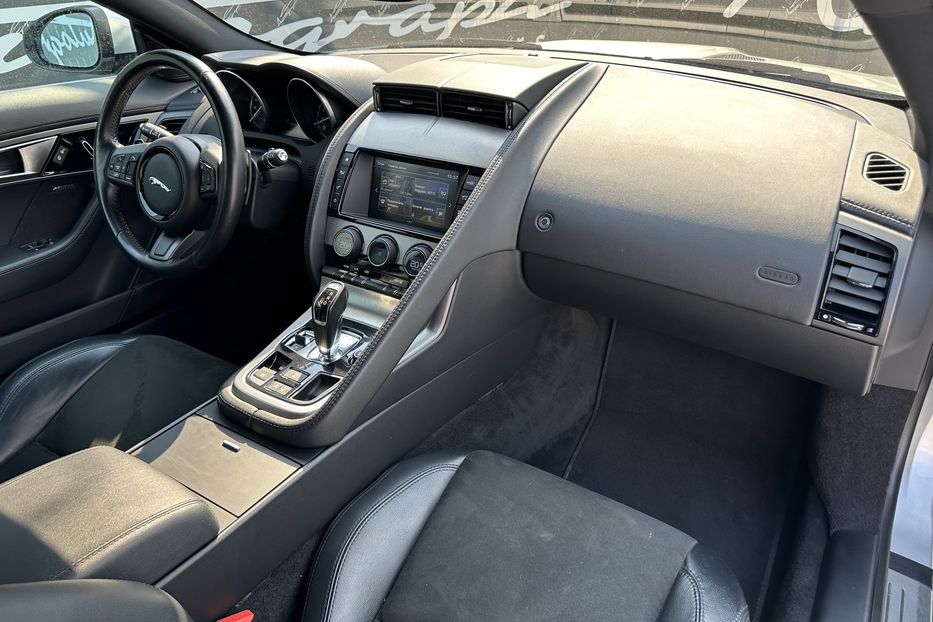 Продам Jaguar F-Type 3.0 Supercharged 2016 года в Киеве