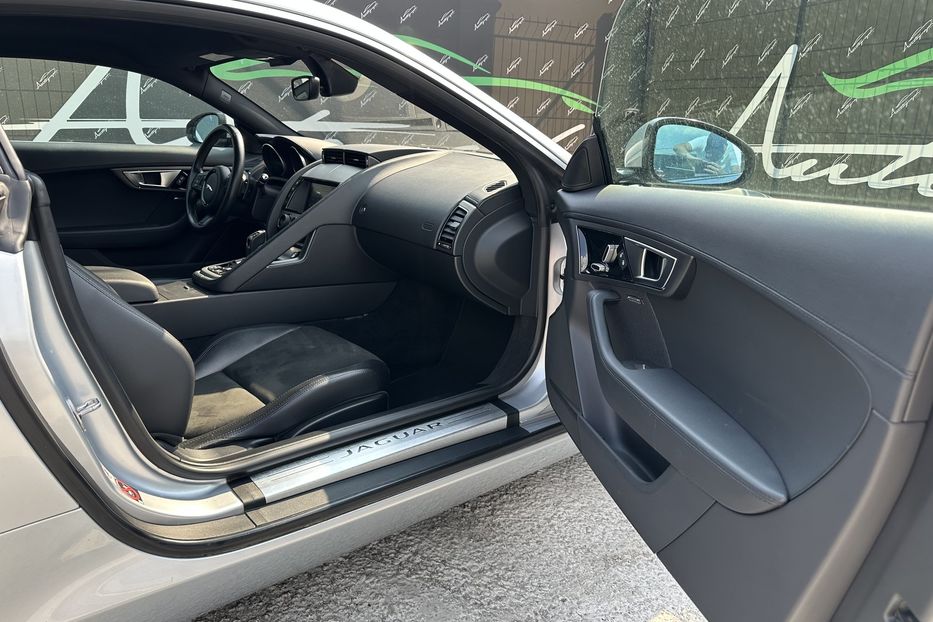Продам Jaguar F-Type 3.0 Supercharged 2016 года в Киеве