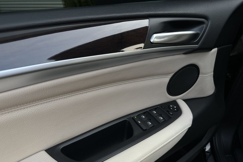 Продам BMW X6 XDrive 35i 2012 года в Киеве