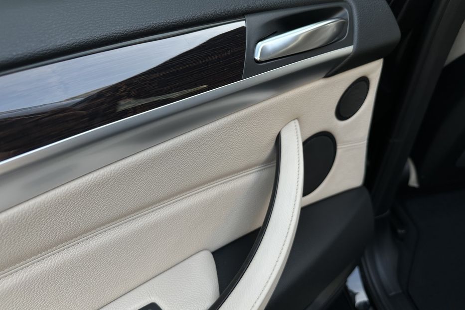 Продам BMW X6 XDrive 35i 2012 года в Киеве