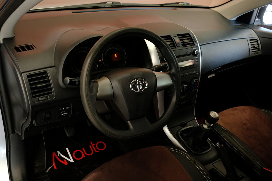 Продам Toyota Corolla 2012 года в Одессе