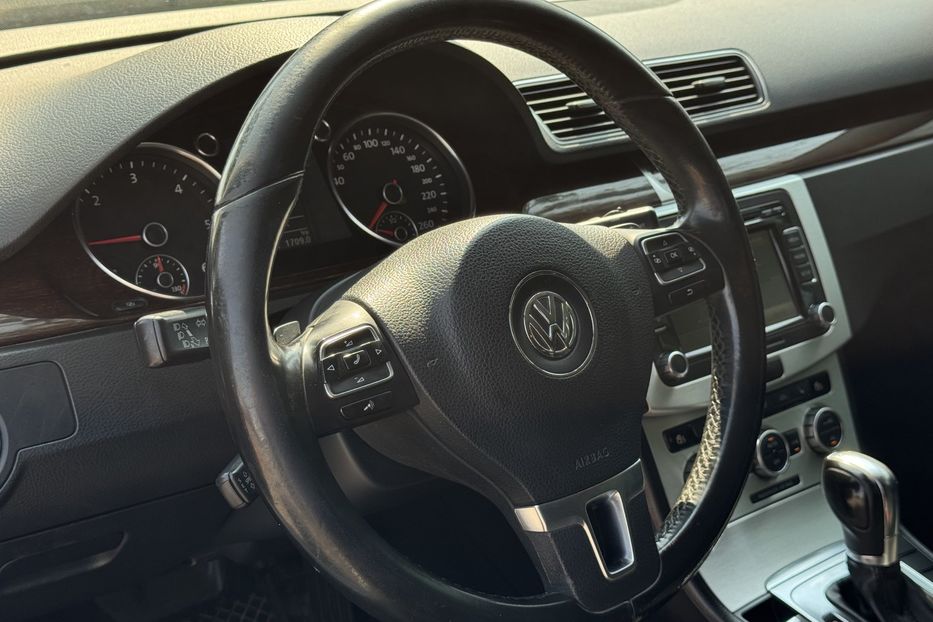 Продам Volkswagen Passat B7 COMIS  2011 года в г. Умань, Черкасская область