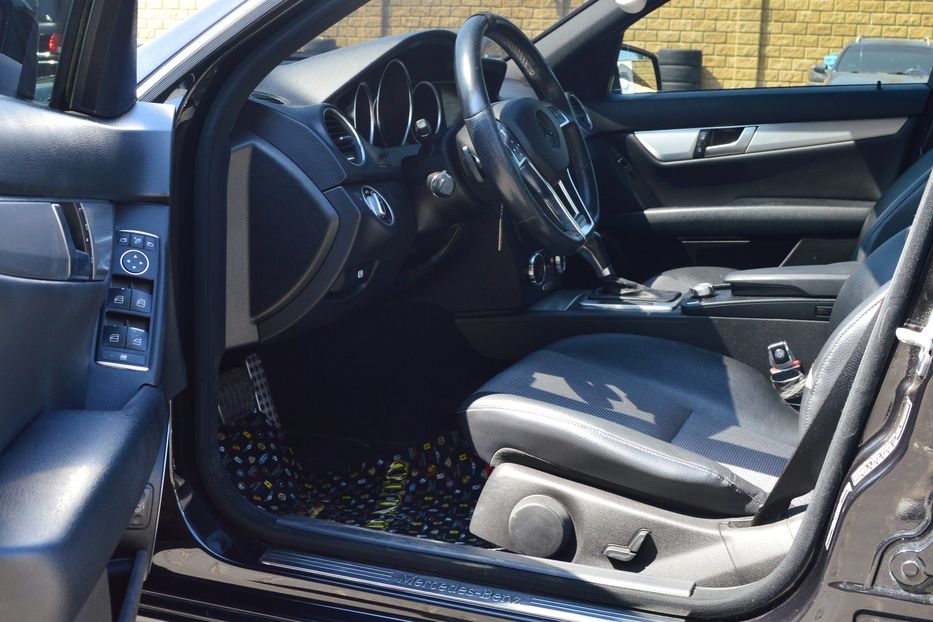 Продам Mercedes-Benz C-Class 2012 года в Одессе