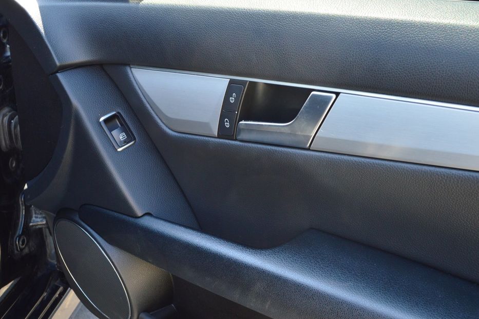 Продам Mercedes-Benz C-Class 2012 года в Одессе