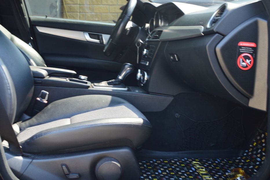 Продам Mercedes-Benz C-Class 2012 года в Одессе