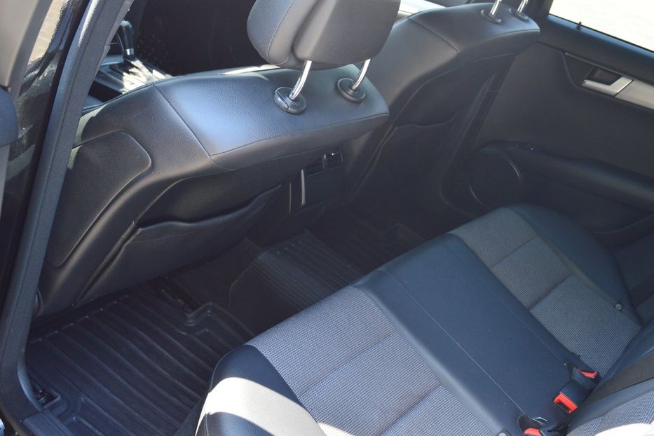 Продам Mercedes-Benz C-Class 2012 года в Одессе