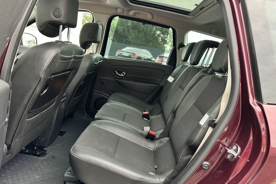 Продам Renault Grand Scenic 2013 года в Луцке