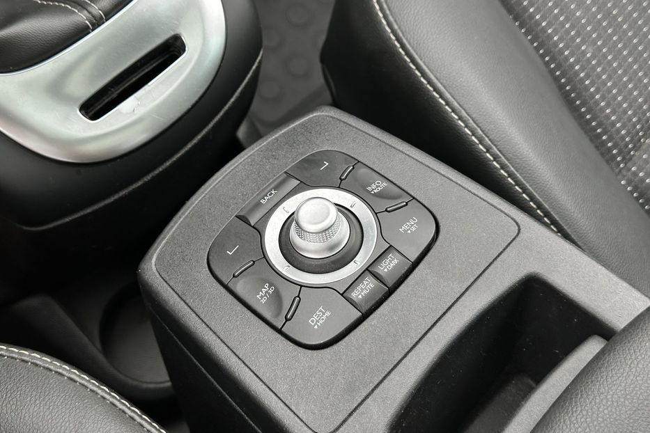 Продам Renault Grand Scenic 2013 года в Луцке