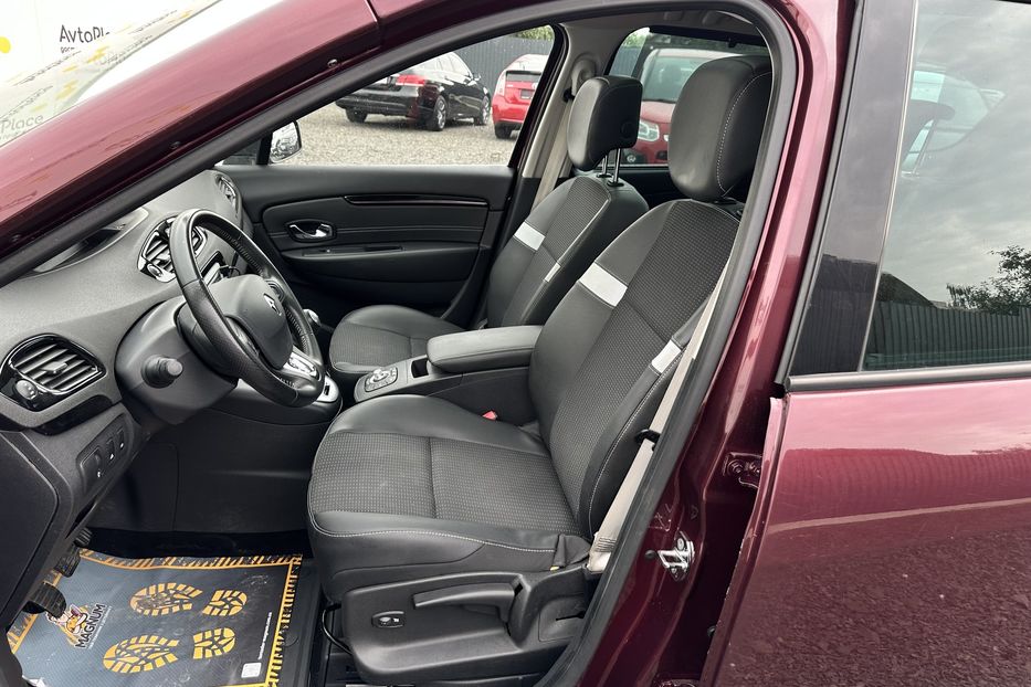 Продам Renault Grand Scenic 2013 года в Луцке