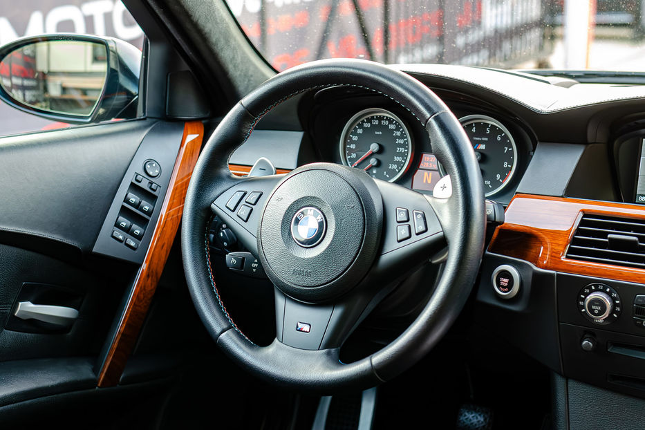 Продам BMW M5 Individual 2007 года в Киеве