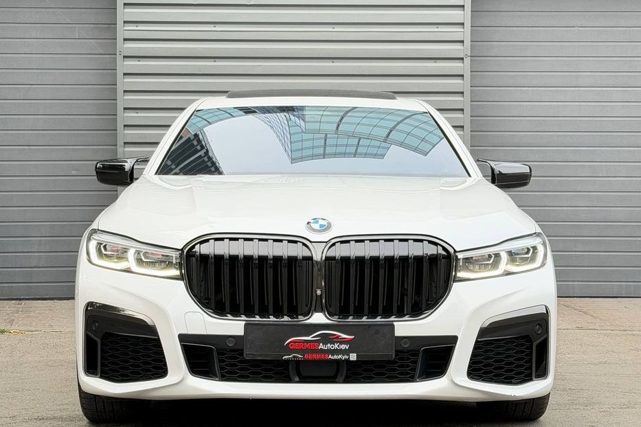 Продам BMW 750 Li M package 2020 года в Киеве