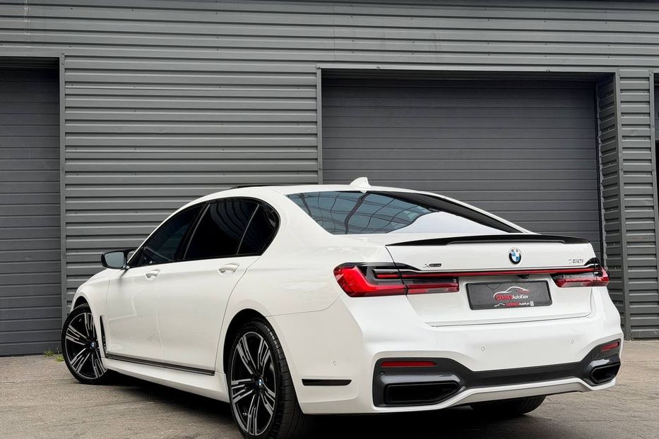 Продам BMW 750 Li M package 2020 года в Киеве