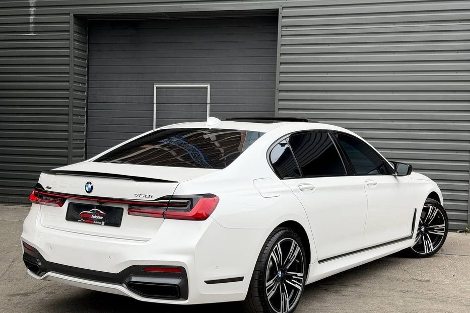 Продам BMW 750 Li M package 2020 года в Киеве