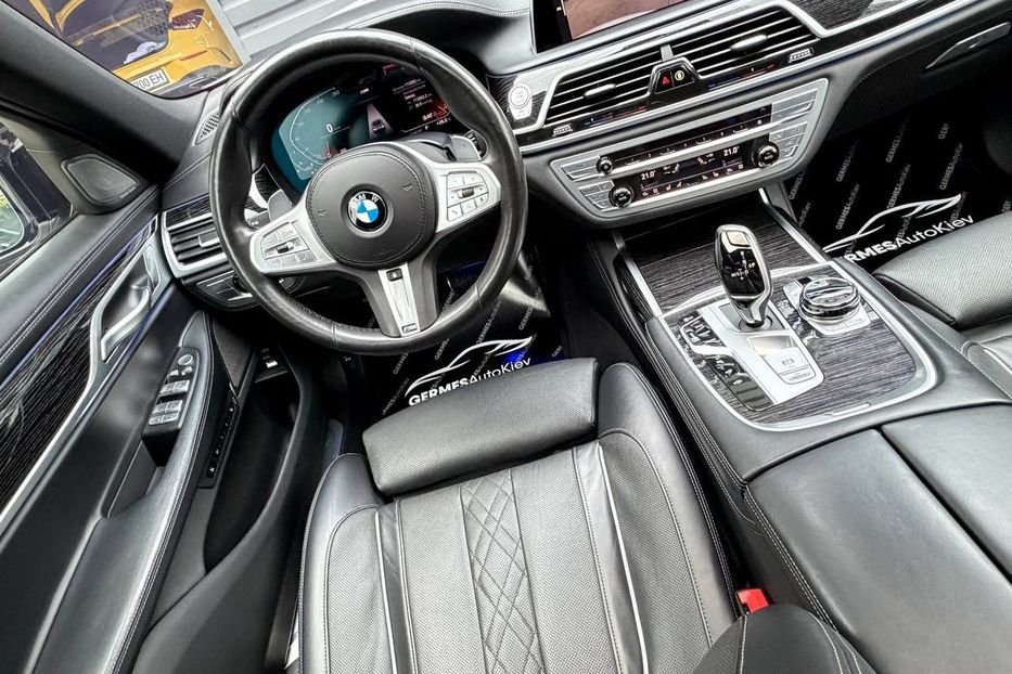 Продам BMW 750 Li M package 2020 года в Киеве