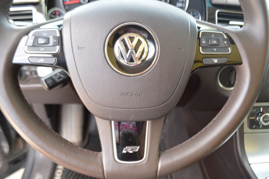 Продам Volkswagen Touareg R-line 3.0 TDI 2013 года в Одессе