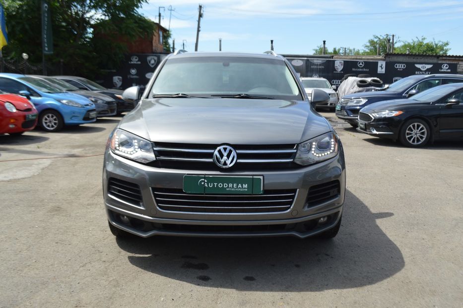 Продам Volkswagen Touareg R-line 3.0 TDI 2013 года в Одессе