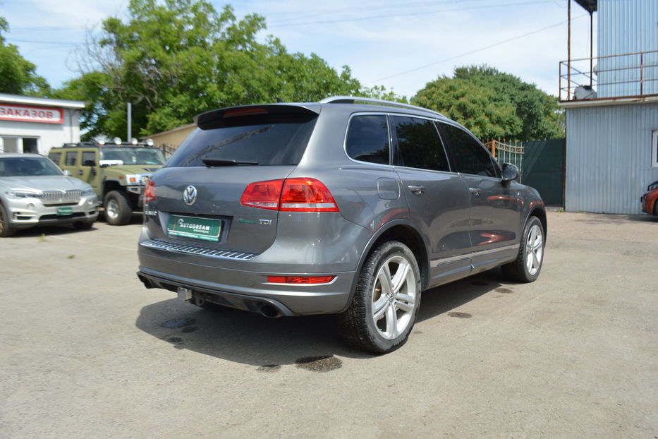 Продам Volkswagen Touareg R-line 3.0 TDI 2013 года в Одессе