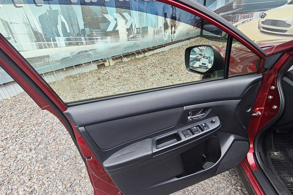 Продам Subaru XV 2.0i CVT (150 к.с.) 2012 года в Киеве