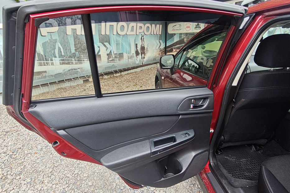 Продам Subaru XV 2.0i CVT (150 к.с.) 2012 года в Киеве