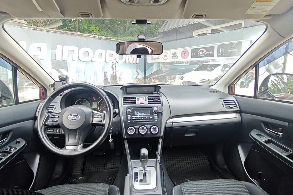 Продам Subaru XV 2.0i CVT (150 к.с.) 2012 года в Киеве