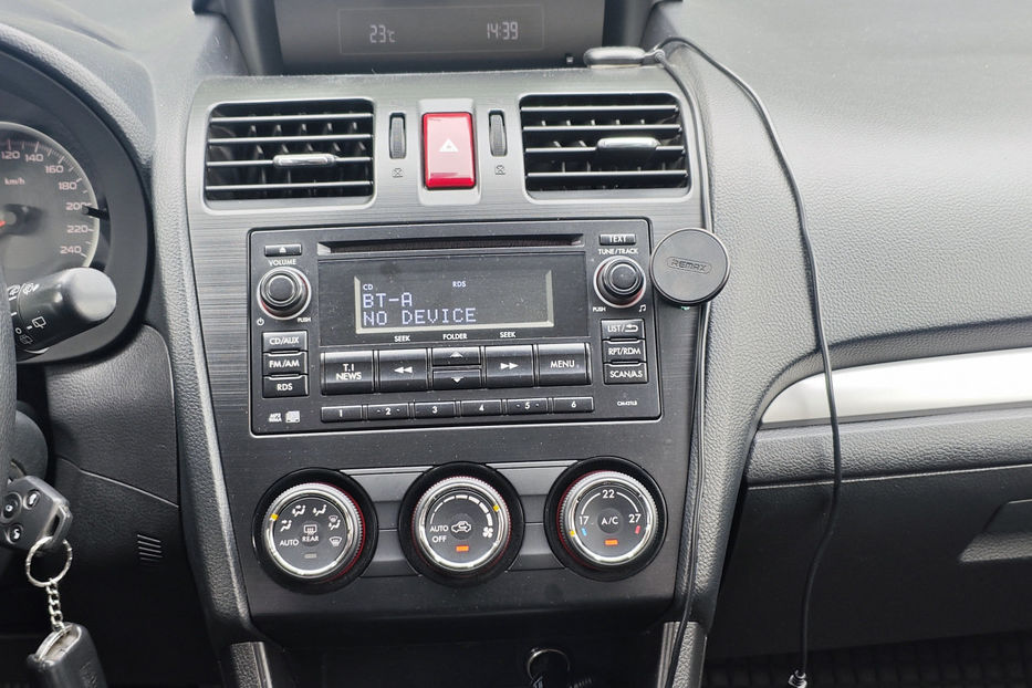 Продам Subaru XV 2.0i CVT (150 к.с.) 2012 года в Киеве