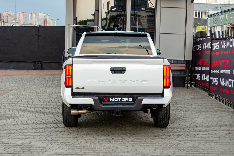 Продам Toyota Tacoma 2.4 AWD 2024 года в Киеве
