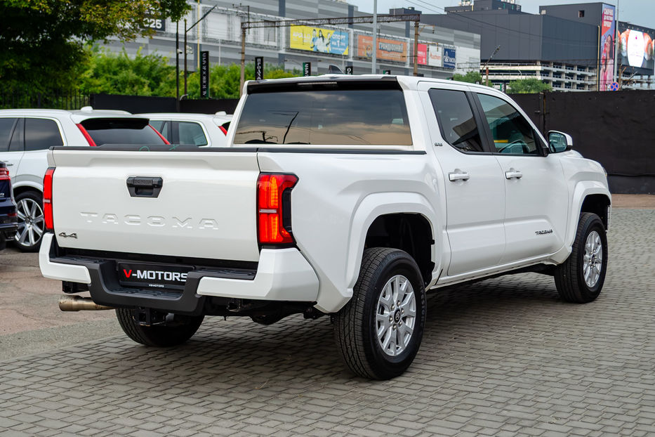 Продам Toyota Tacoma 2.4 AWD 2024 года в Киеве