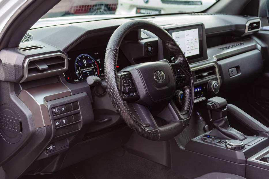 Продам Toyota Tacoma 2.4 AWD 2024 года в Киеве