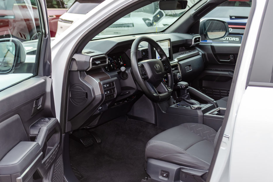 Продам Toyota Tacoma 2.4 AWD 2024 года в Киеве