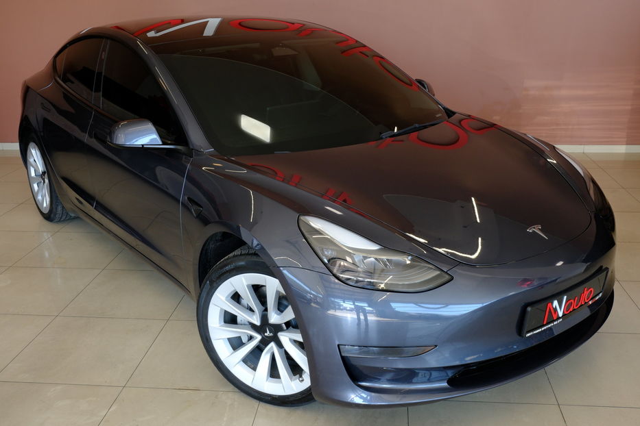 Продам Tesla Model 3 2023 года в Одессе