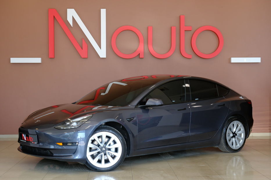 Продам Tesla Model 3 2023 года в Одессе