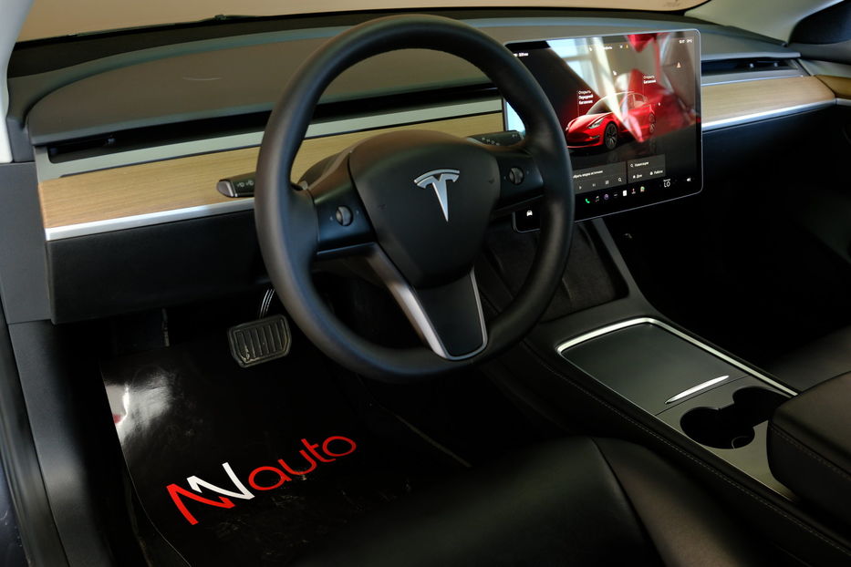 Продам Tesla Model 3 2023 года в Одессе