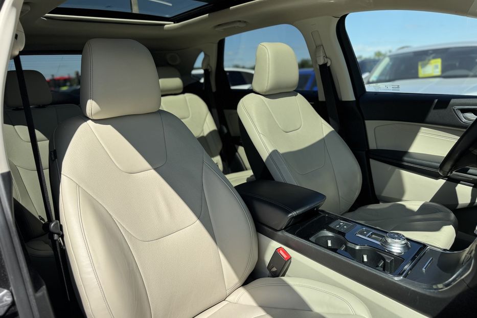 Продам Ford Edge Titanium AWD  COMIS 2020 года в г. Умань, Черкасская область