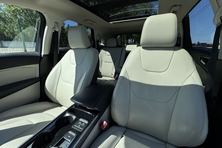 Продам Ford Edge Titanium AWD  COMIS 2020 года в г. Умань, Черкасская область