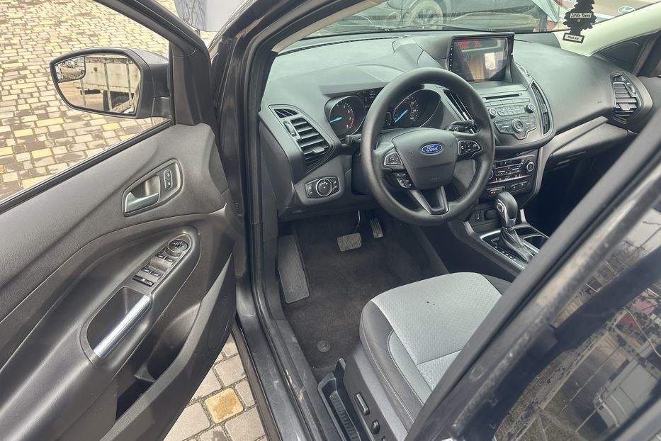 Продам Ford Escape 2018 года в Одессе