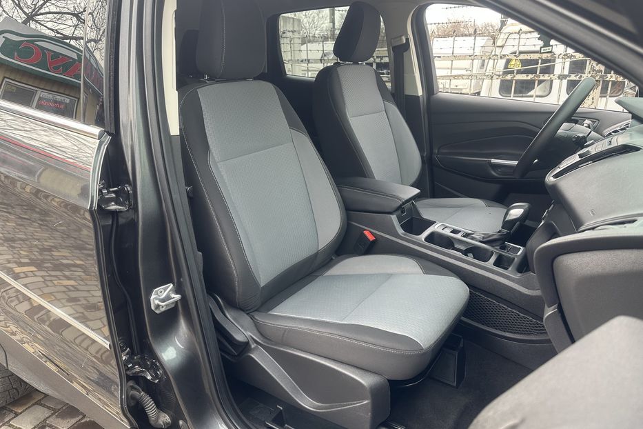 Продам Ford Escape 2018 года в Одессе