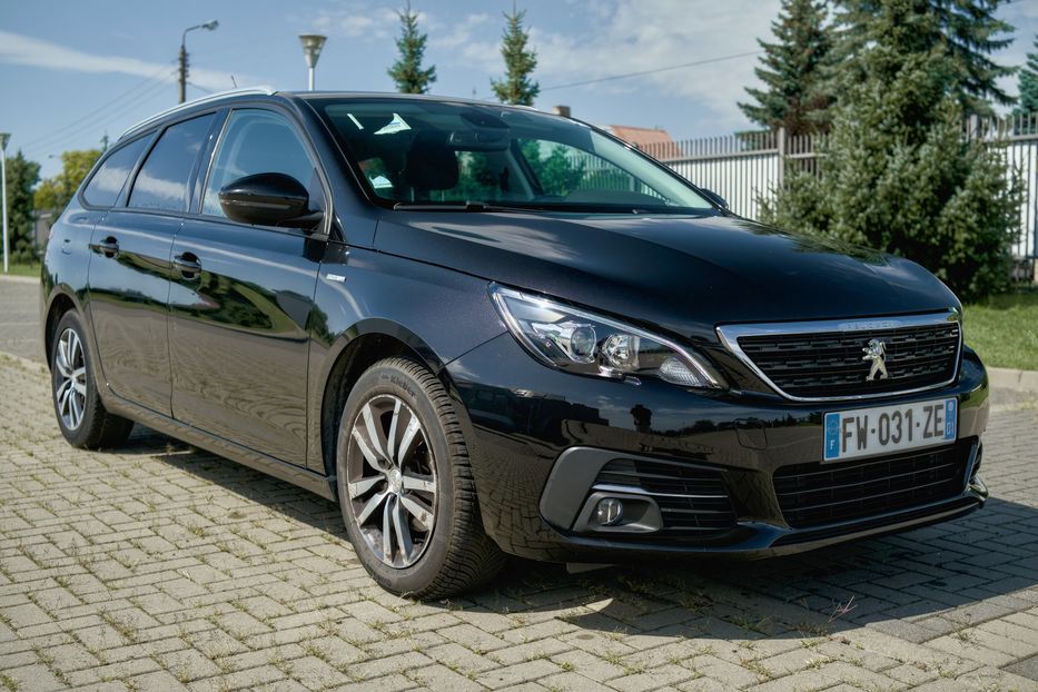 Продам Peugeot 308 2021 года в Львове