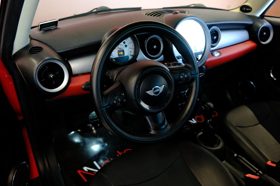 Продам MINI Clubman 2011 года в Одессе