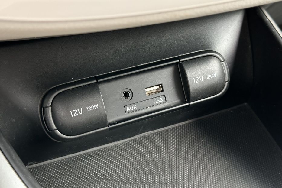 Продам Kia Soul 27 квт 2016 года в Луцке