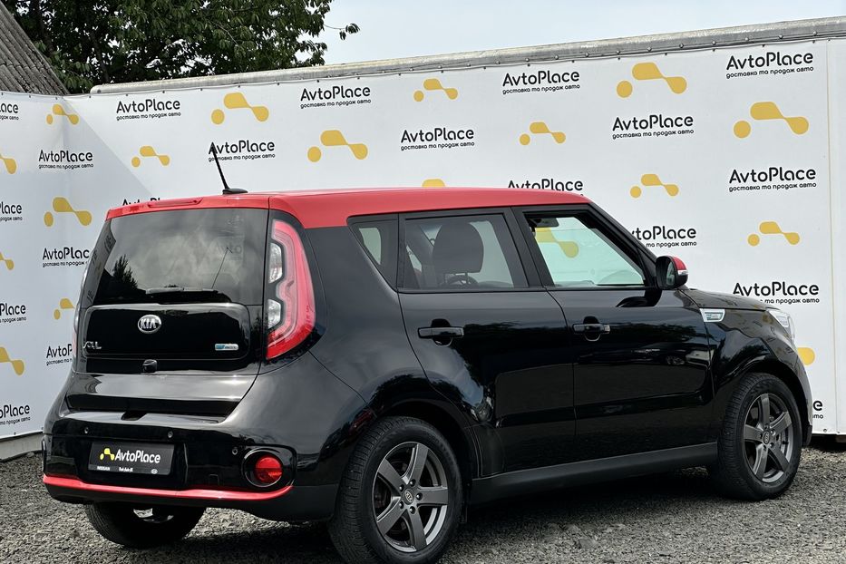 Продам Kia Soul 27 квт 2016 года в Луцке