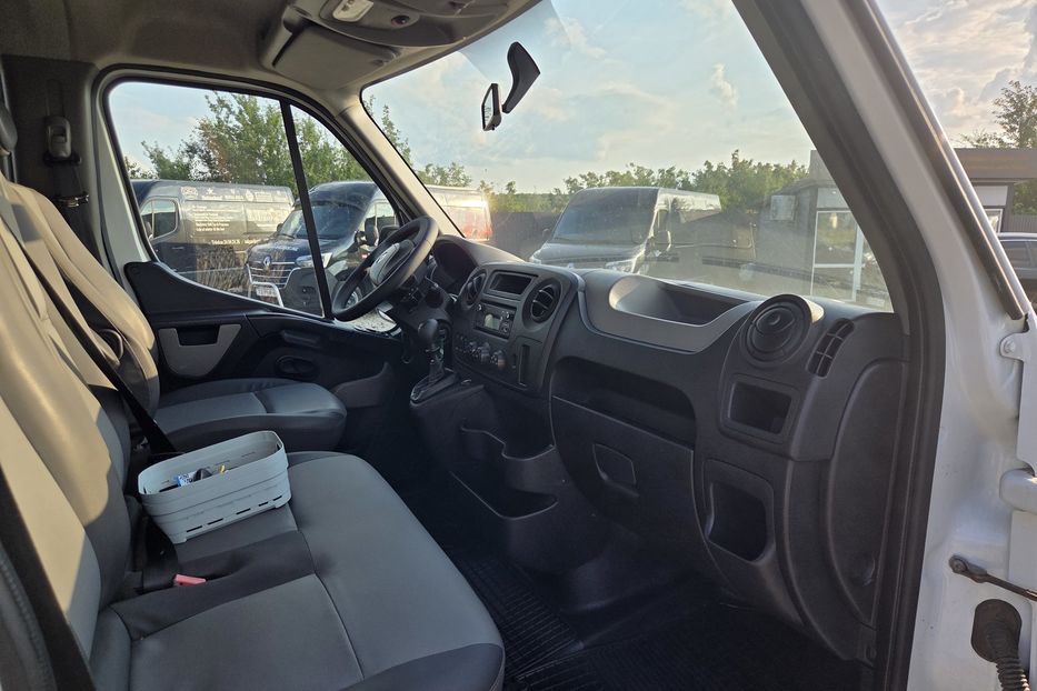 Продам Renault Master груз. 2016 года в Львове