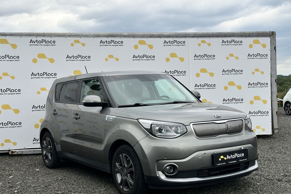 Продам Kia Soul 27 квт 2015 года в Луцке