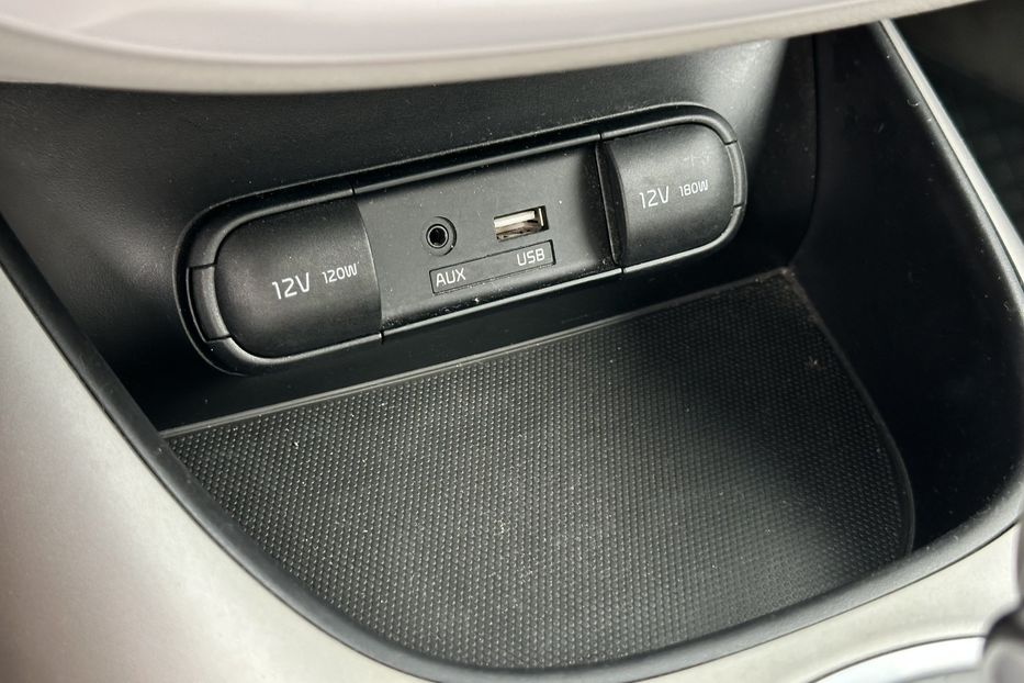 Продам Kia Soul 27 квт 2015 года в Луцке
