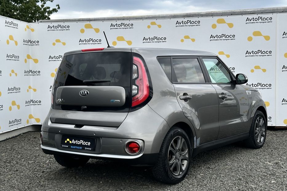 Продам Kia Soul 27 квт 2015 года в Луцке