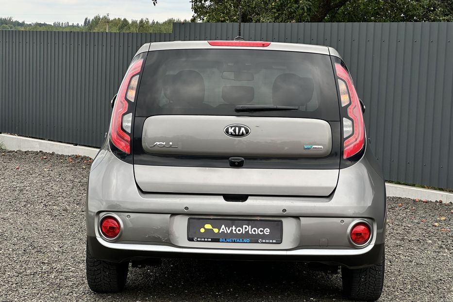 Продам Kia Soul 27 квт 2015 года в Луцке