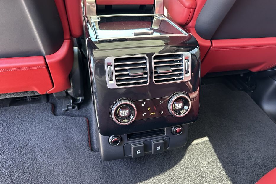 Продам Land Rover Range Rover Long Autobiography 2020 года в Киеве